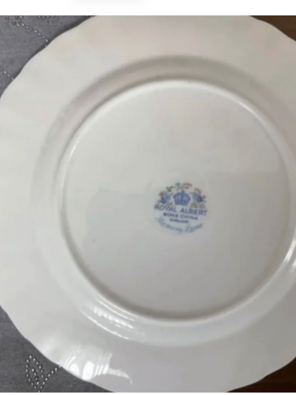 Royal Albert Memory Lane Bread and Butter Plate - Picture 2 of 2